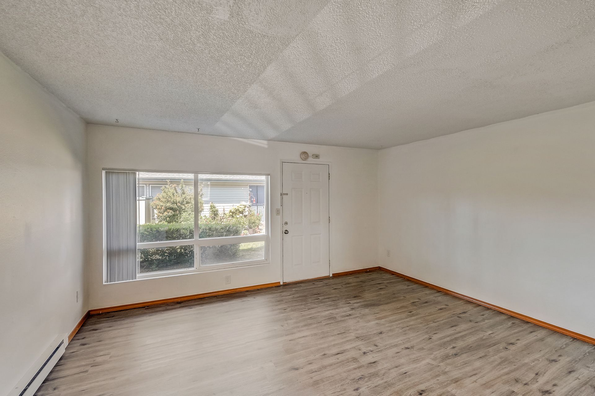 Everett Apartment: 10012 4th Avenue West