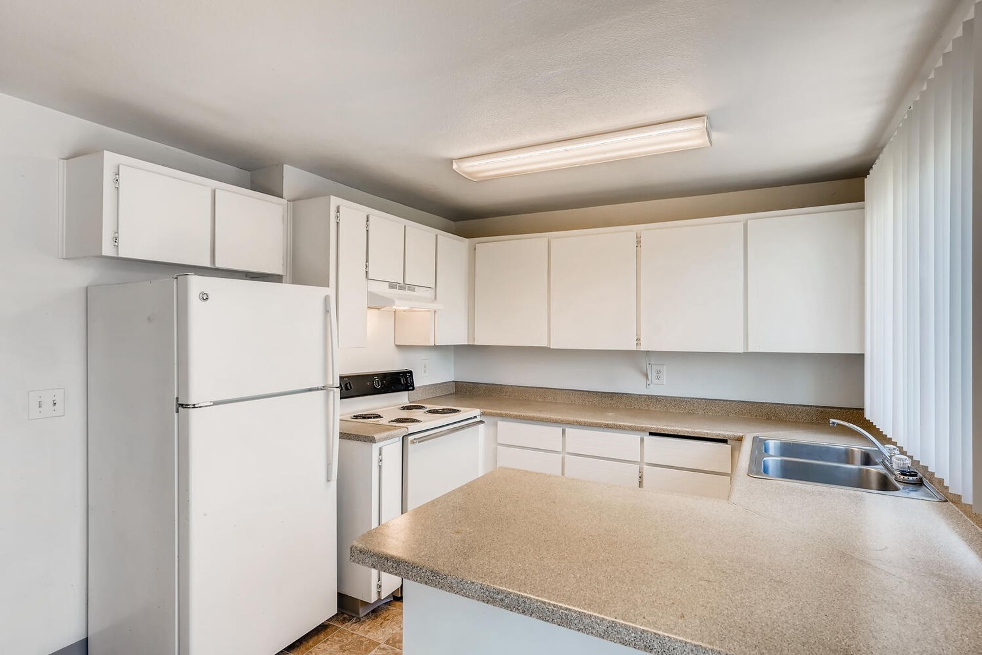 Gresham Apartment: 2710 NE Division St.