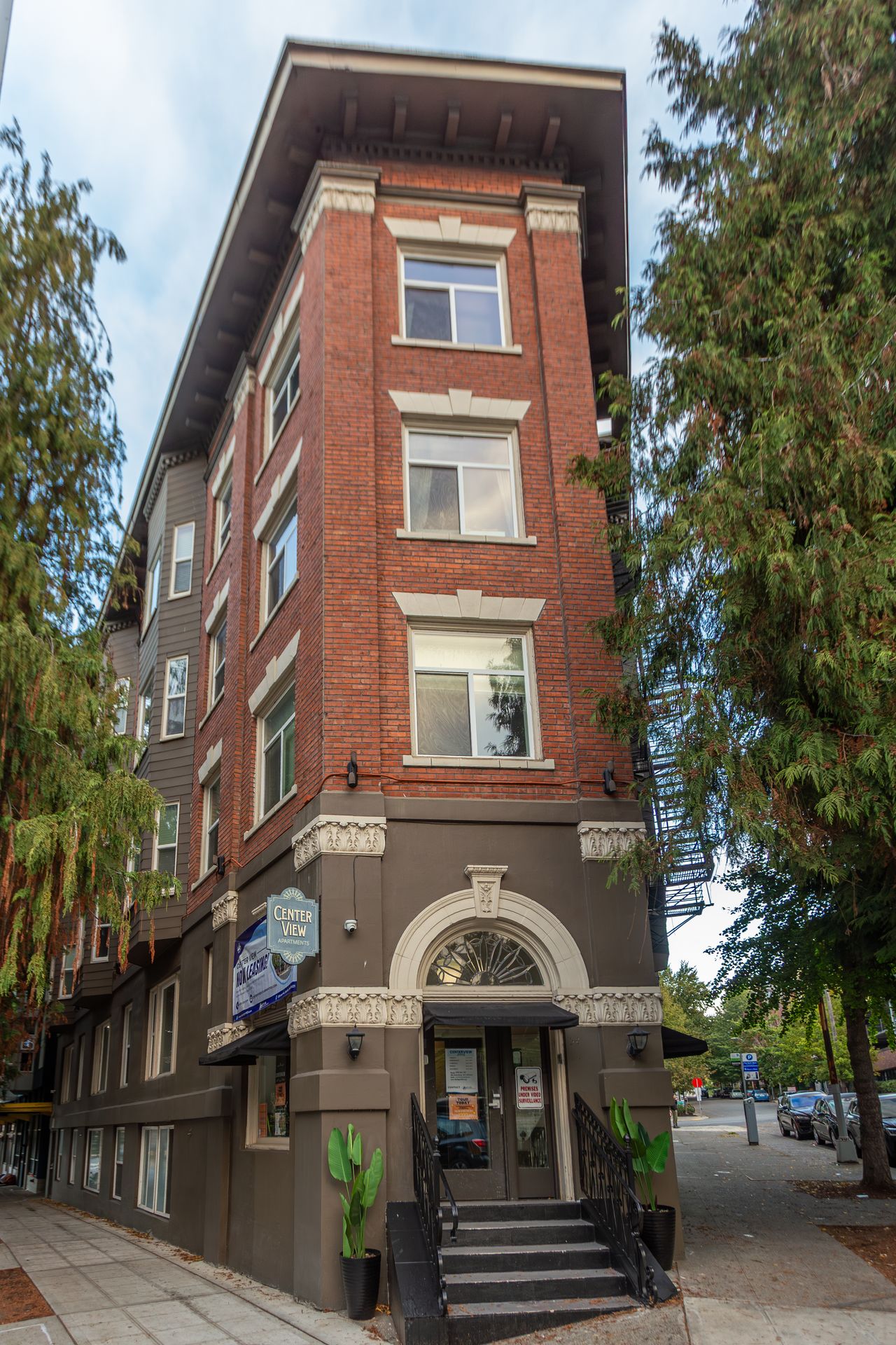 Seattle Apartment: 3016 1st Avenue