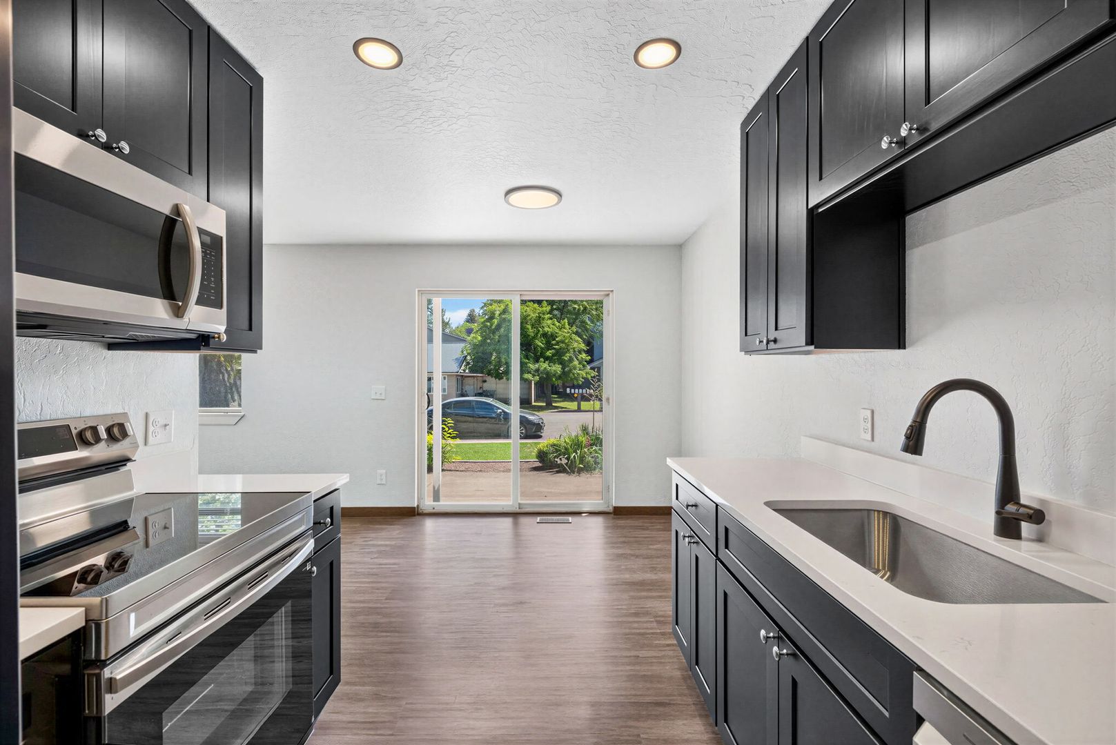 Post Falls Apartment: 103 E. 12th Ave.