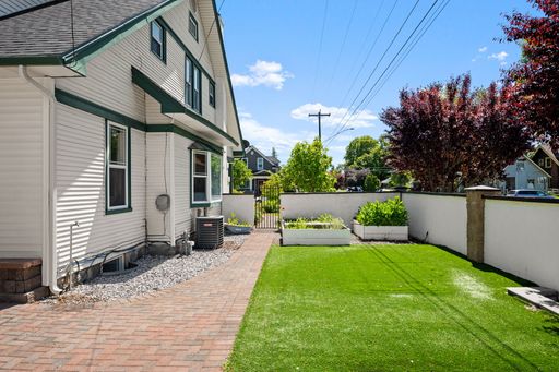 1028 W. Chelan Ave., Spokane, WA 99205 photo 29
