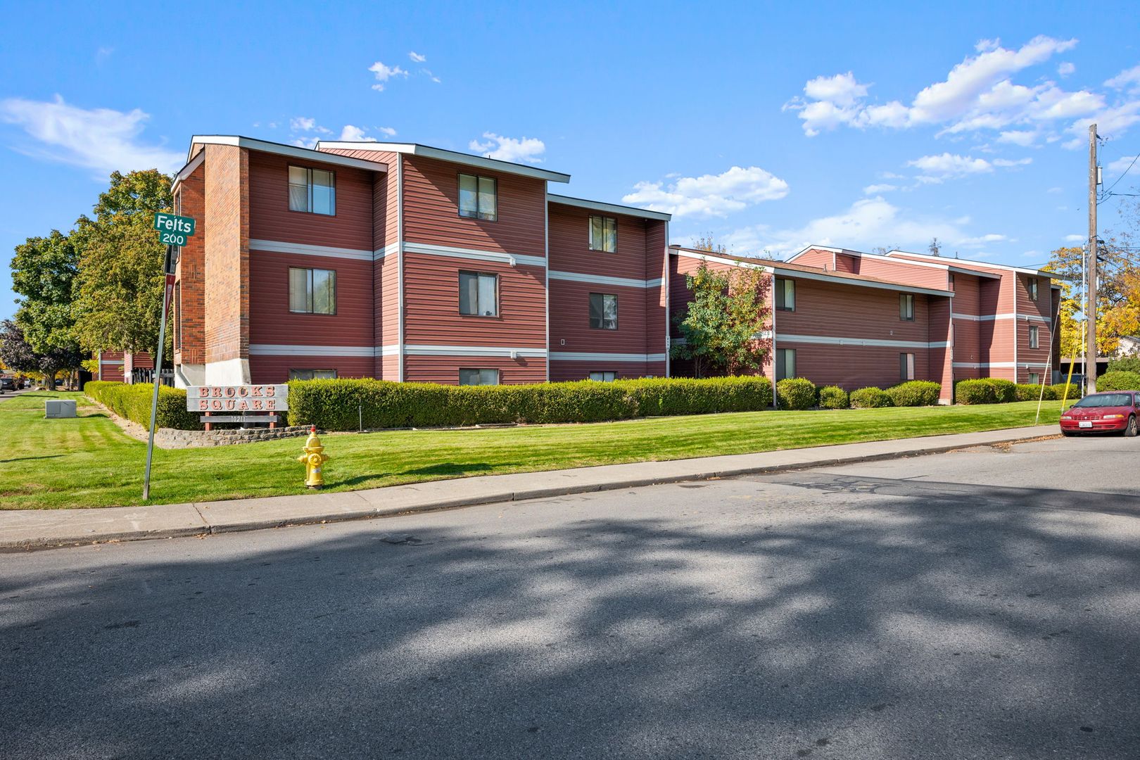 Spokane Valley Apartment: 10211 E. Main Ave.