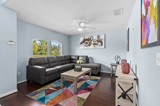 1030 Coventry Rd, Davenport, FL 33897 photo 4
