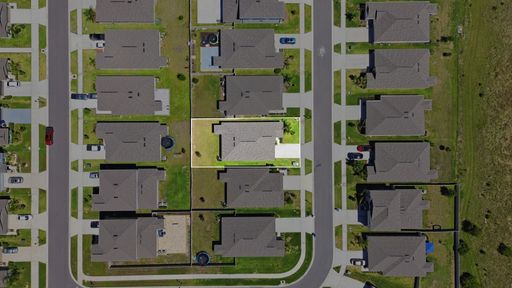 35029 Brackett Bend, Zephyrhills, FL 33541 photo 11
