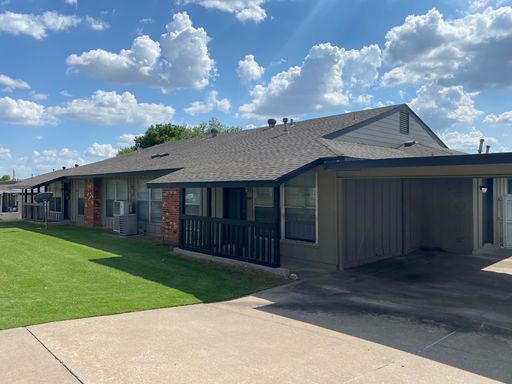 ***$150 MOVE IN SPECIAL - NEW 2026 SILVER PAINT - NEW 2026 CARPET*** – photo 1