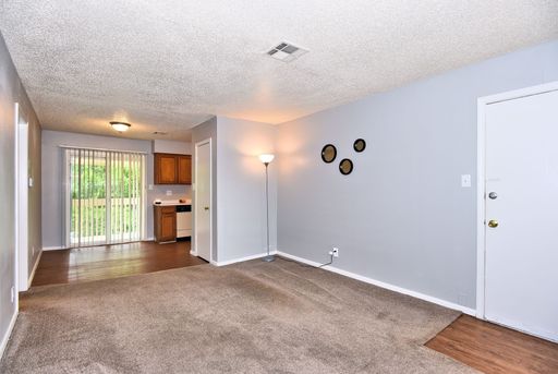 Private Patio! New Carpet 2025! Fully Equipped Kitchen!