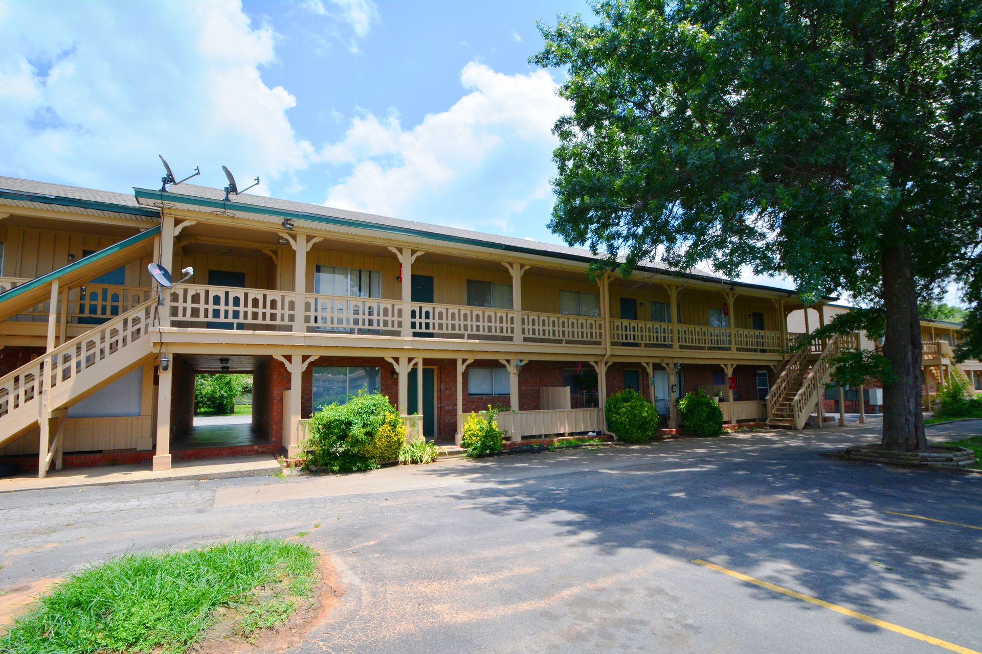 Muskogee Apartment: 950 S. 32nd St