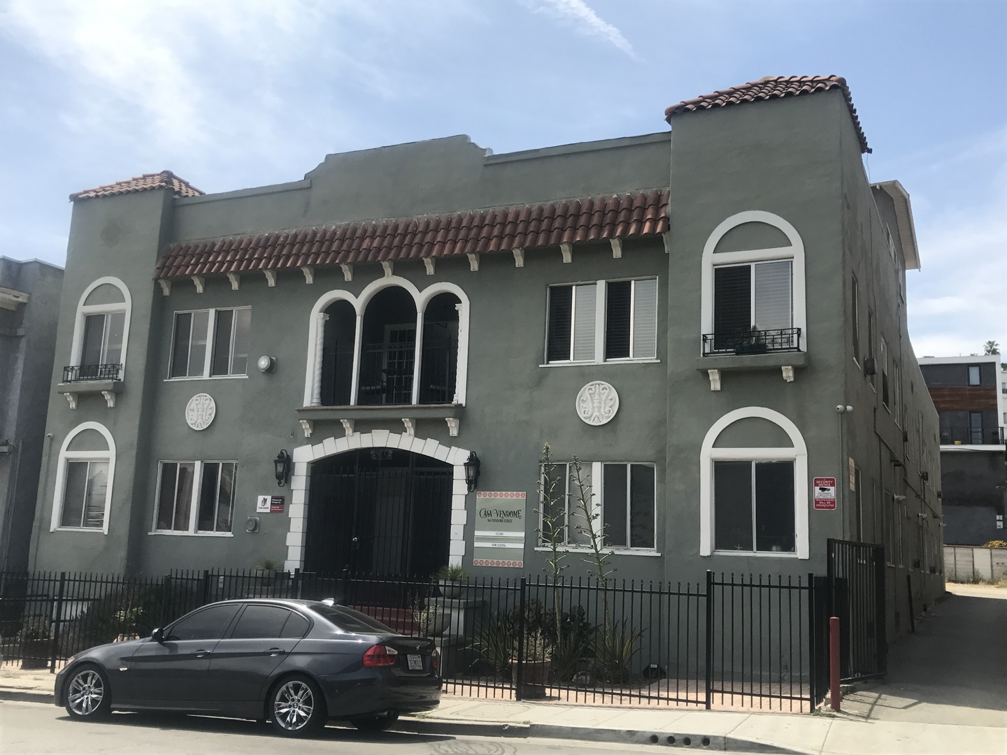 Los Angeles Apartment: 965 N. Vendome Street