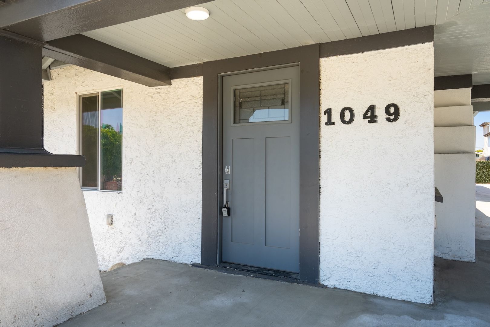 Los Angeles Apartment: 1049 W. 62nd Street