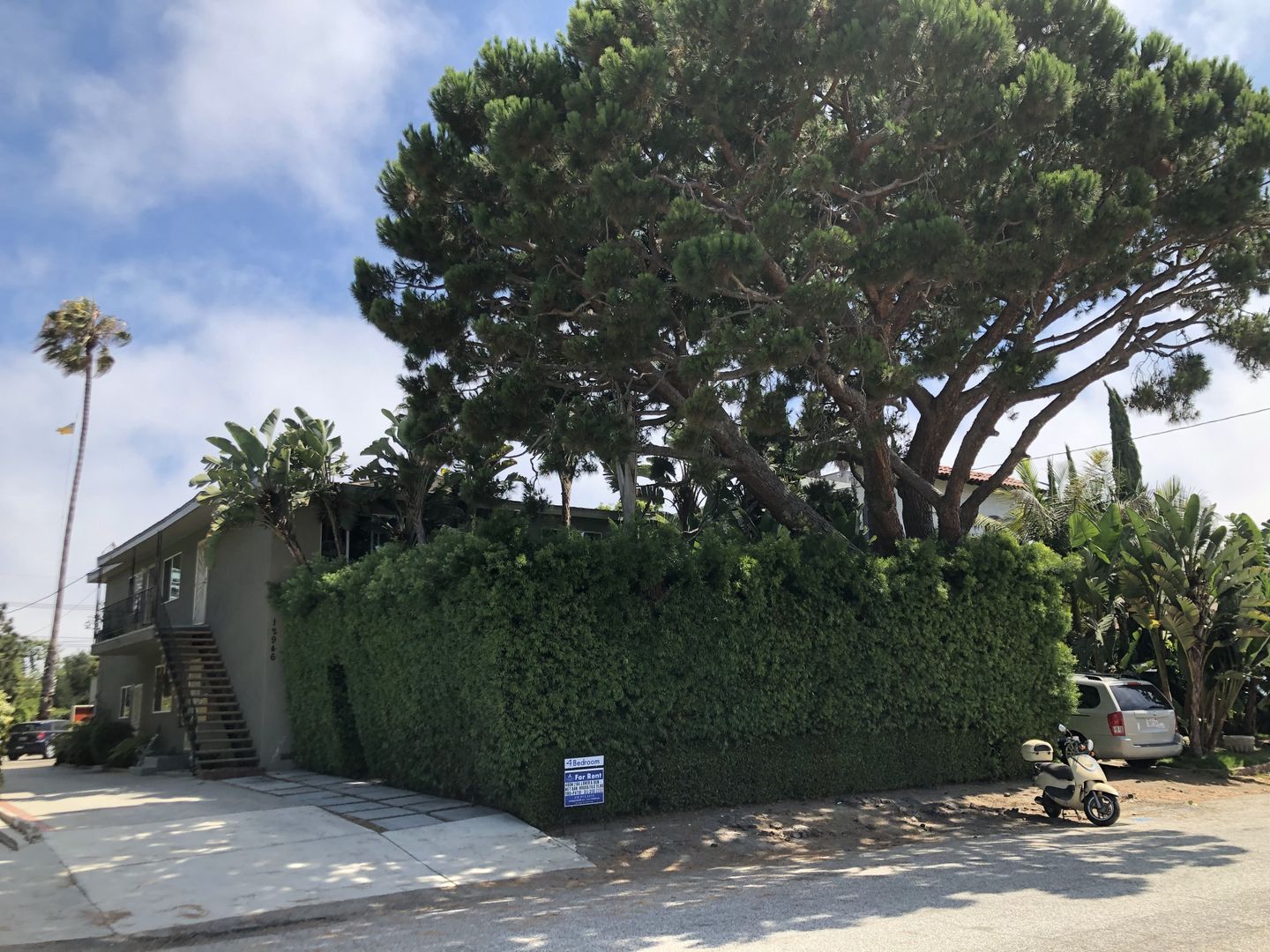 Los Angeles Apartment: 12946 Walsh Avenue