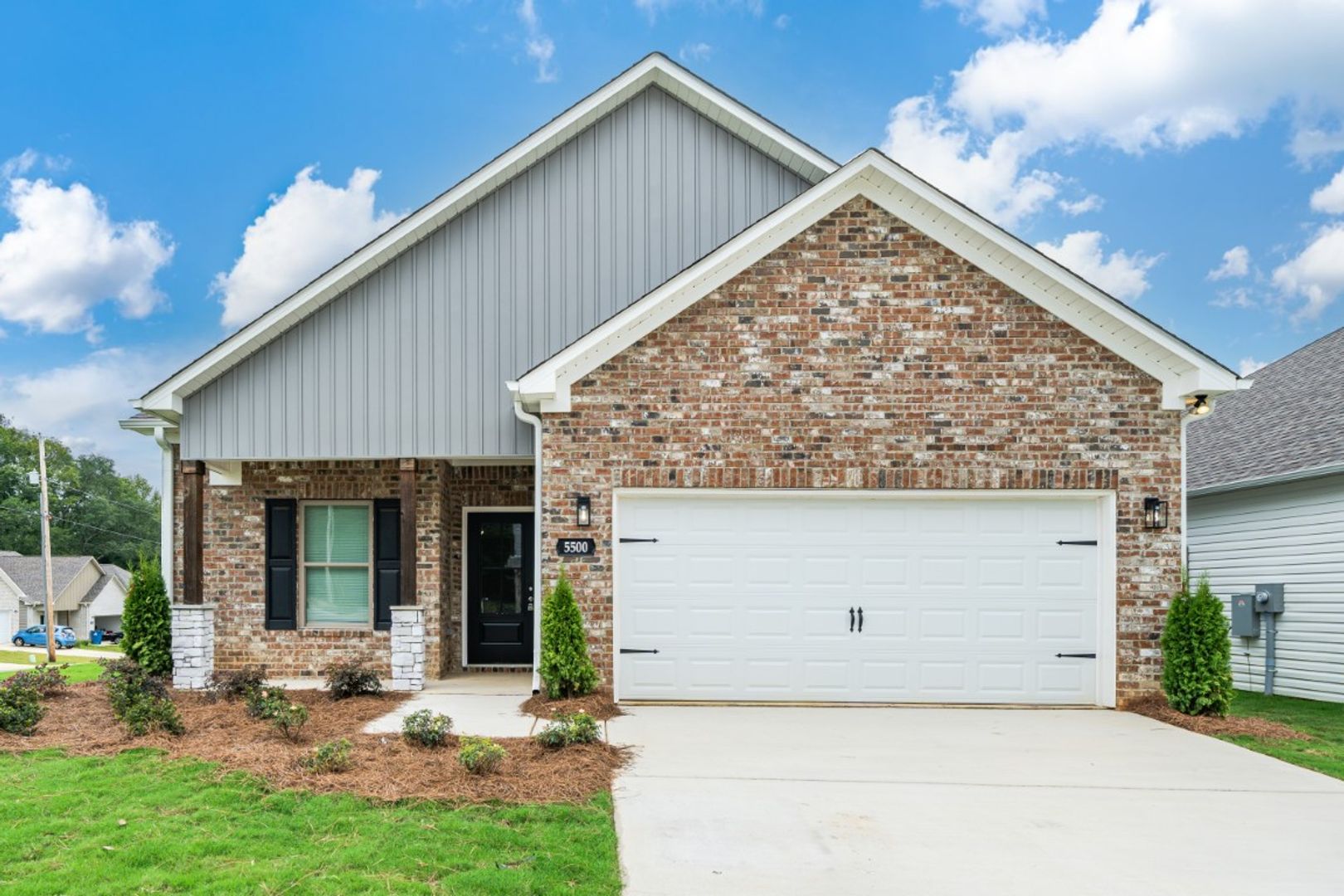 Bessemer House: 5500 Blue Jay Cir