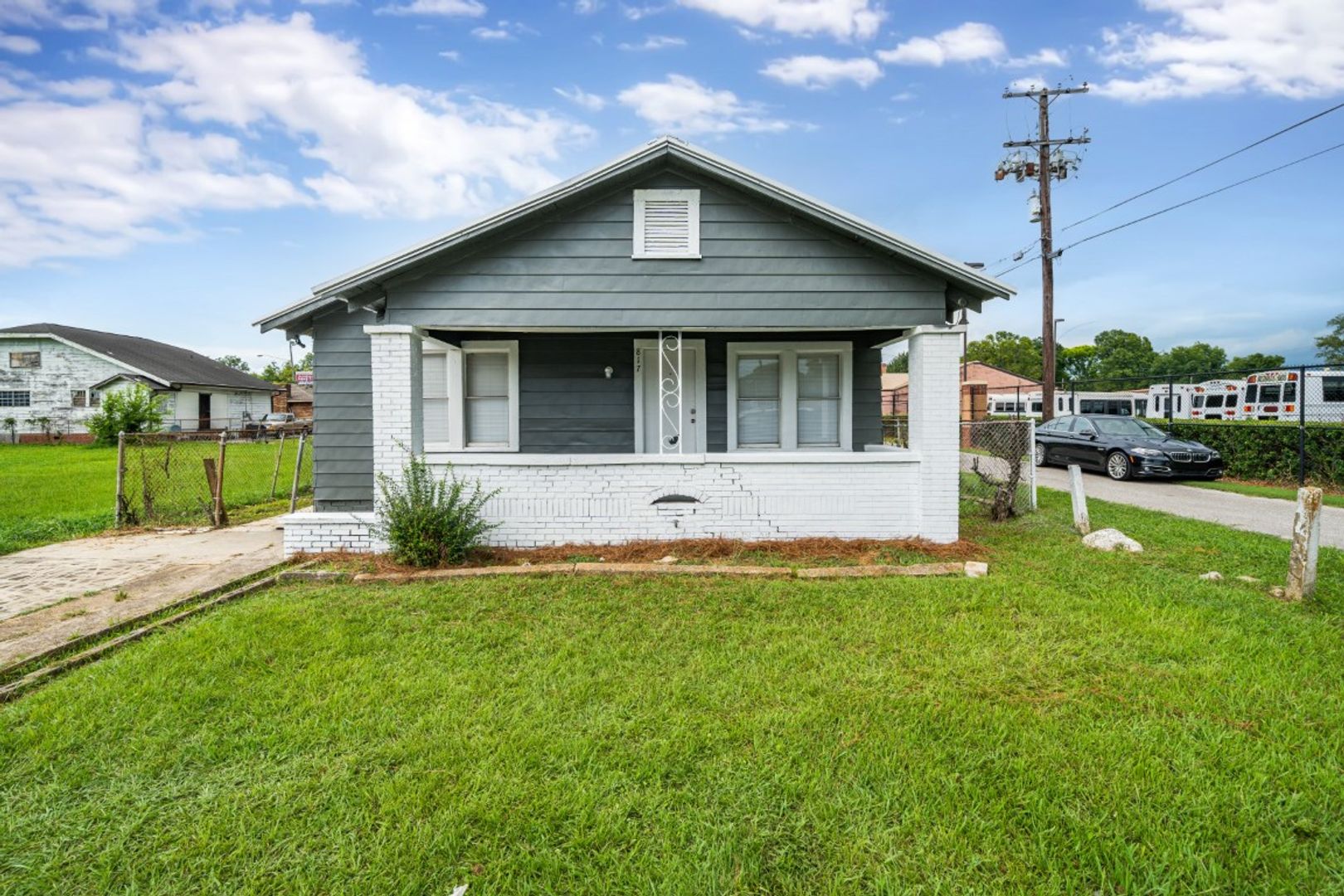 Bessemer House: 817 15th St N