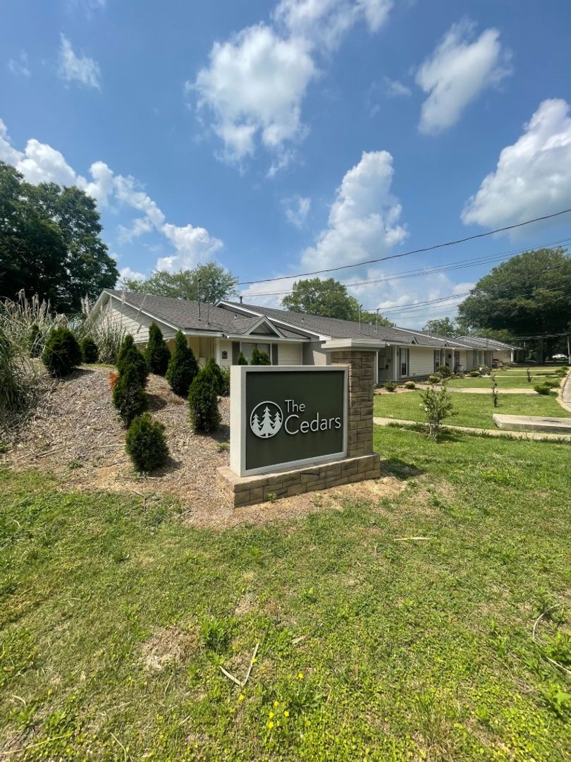 Wetumpka Townhome: 121 Cedar Ct