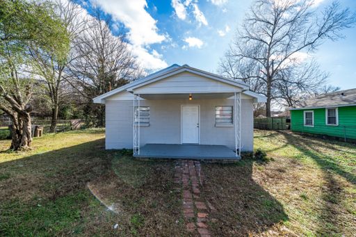 Comfortable 2BR Home with Granite Counters & Pet-Friendly Living! – photo 1