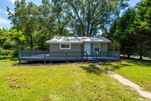 Leeds-Area 2BR Home with Fresh Paint & Modern Upgrades!