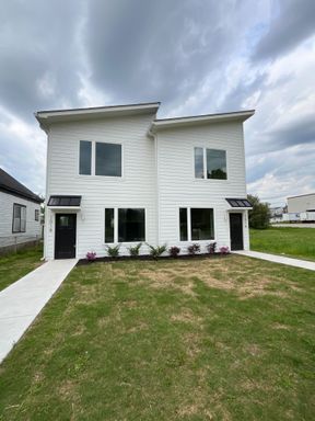 Modern Living in the Heart of Chattanooga - Lawn Care Included! – photo 1