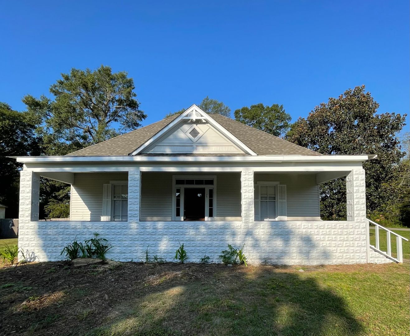 Elmore House: 75 Fitzpatrick St