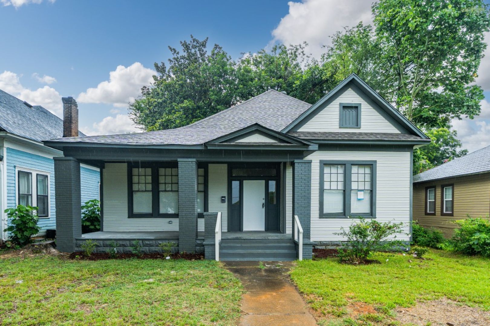 Bessemer House: 1715 Berkley Ave