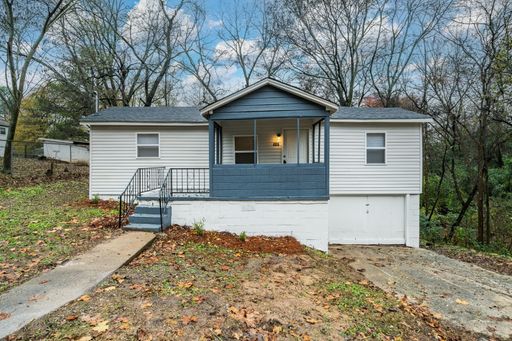 Beautifully Renovated 3BR/2BA – Now Accepting Section 8! Appliances Included!! – photo 1