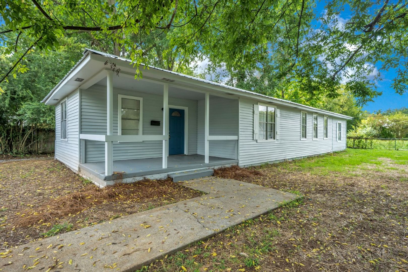 Bessemer House: 629 Mcadory Ave