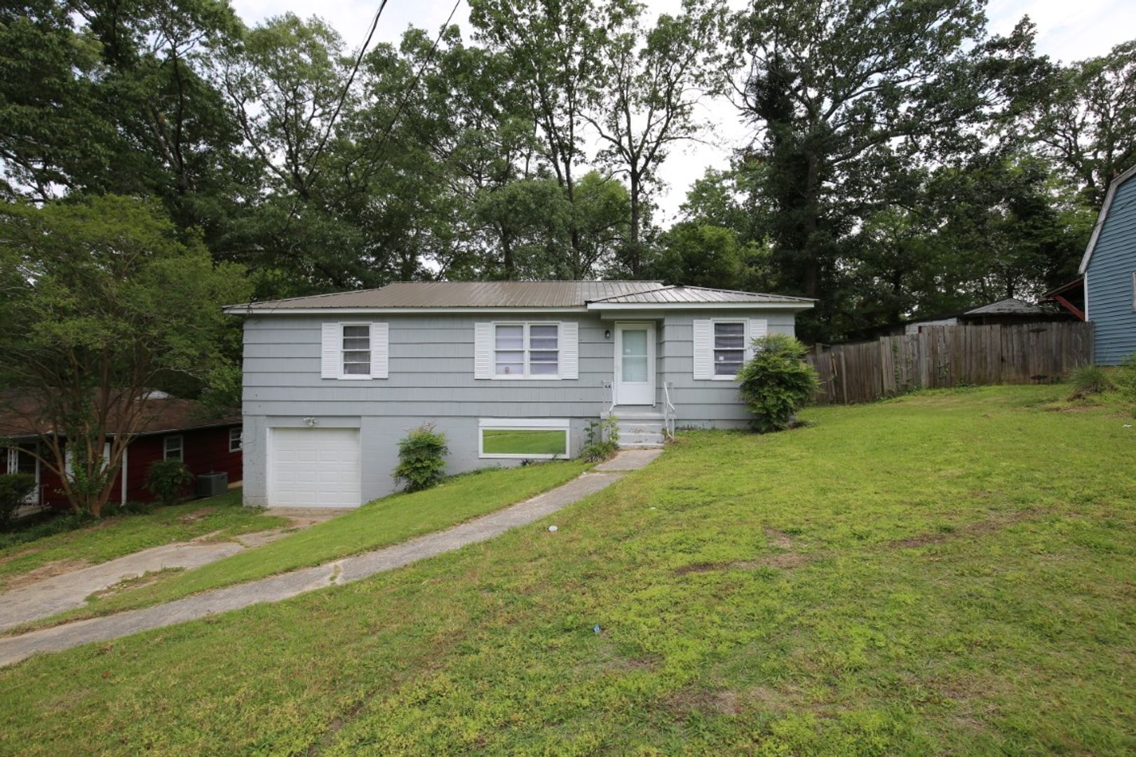 Center Point House: 333 13th Ave NW