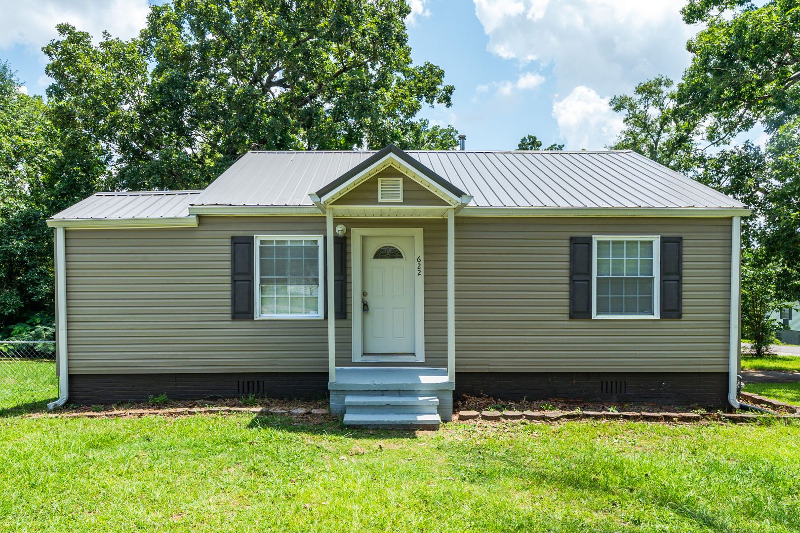 Hueytown House: 622 South Parkell Avenue