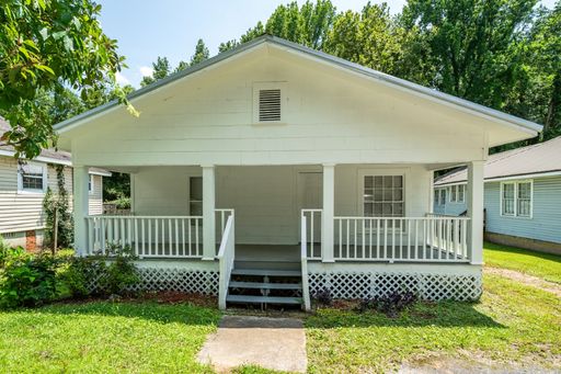 Renovated 4BR Gem Near UA – Granite Counters & Pet-Friendly!