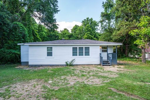 Beautifully Updated 3BR Home with Private Driveway & Spacious Yard