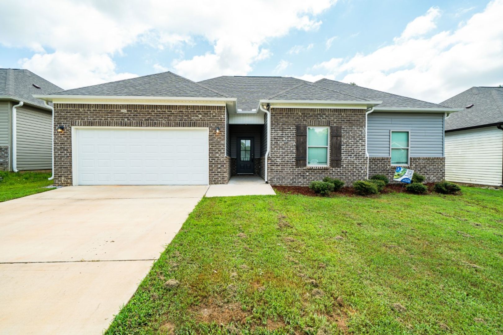 Thorsby House: 30 County Rd 1018