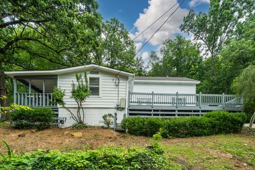 Appliances Included! 3 Bedroom Beauty!