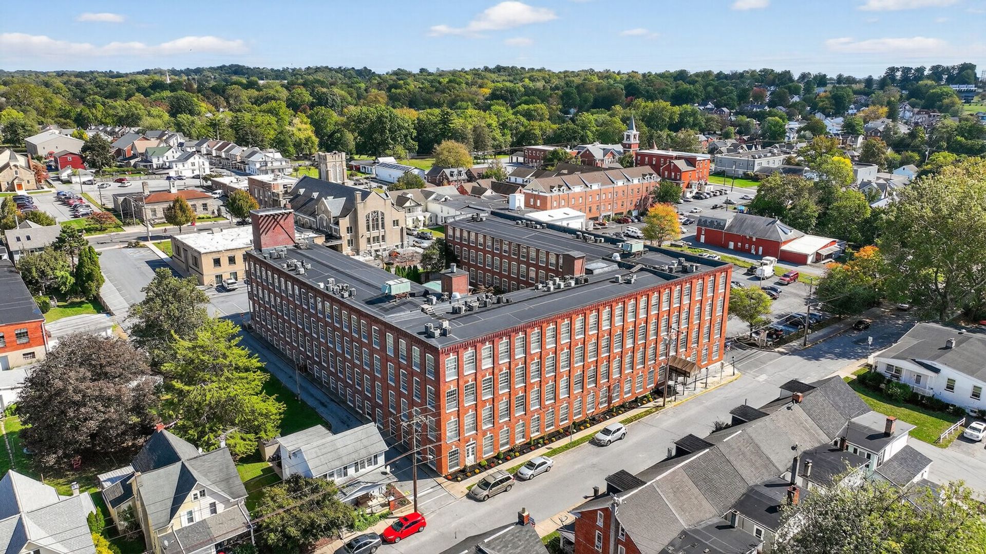 Elizabethtown Apartment: 155 S Poplar St