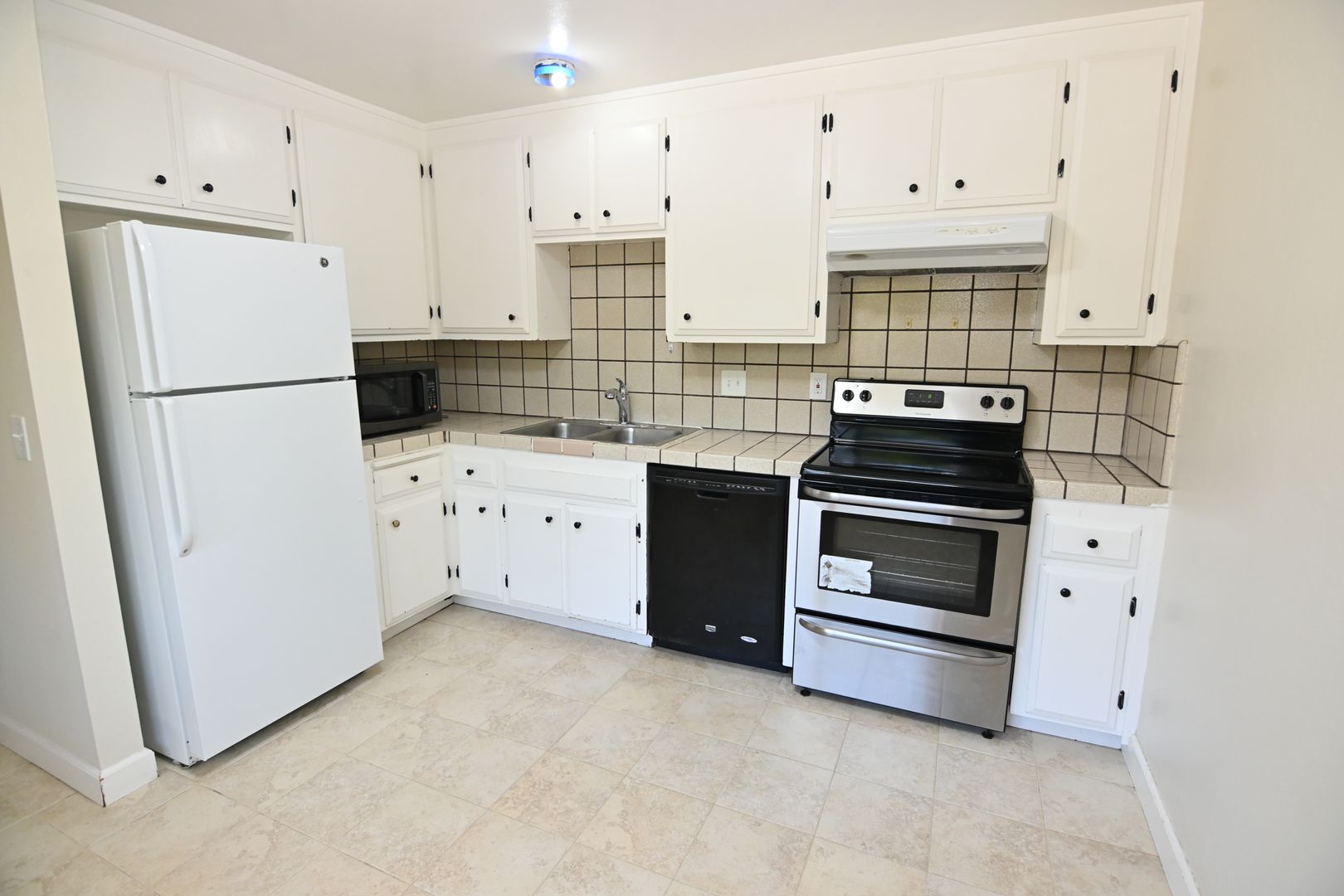 San Jose Apartment: 631 Bolton Ct