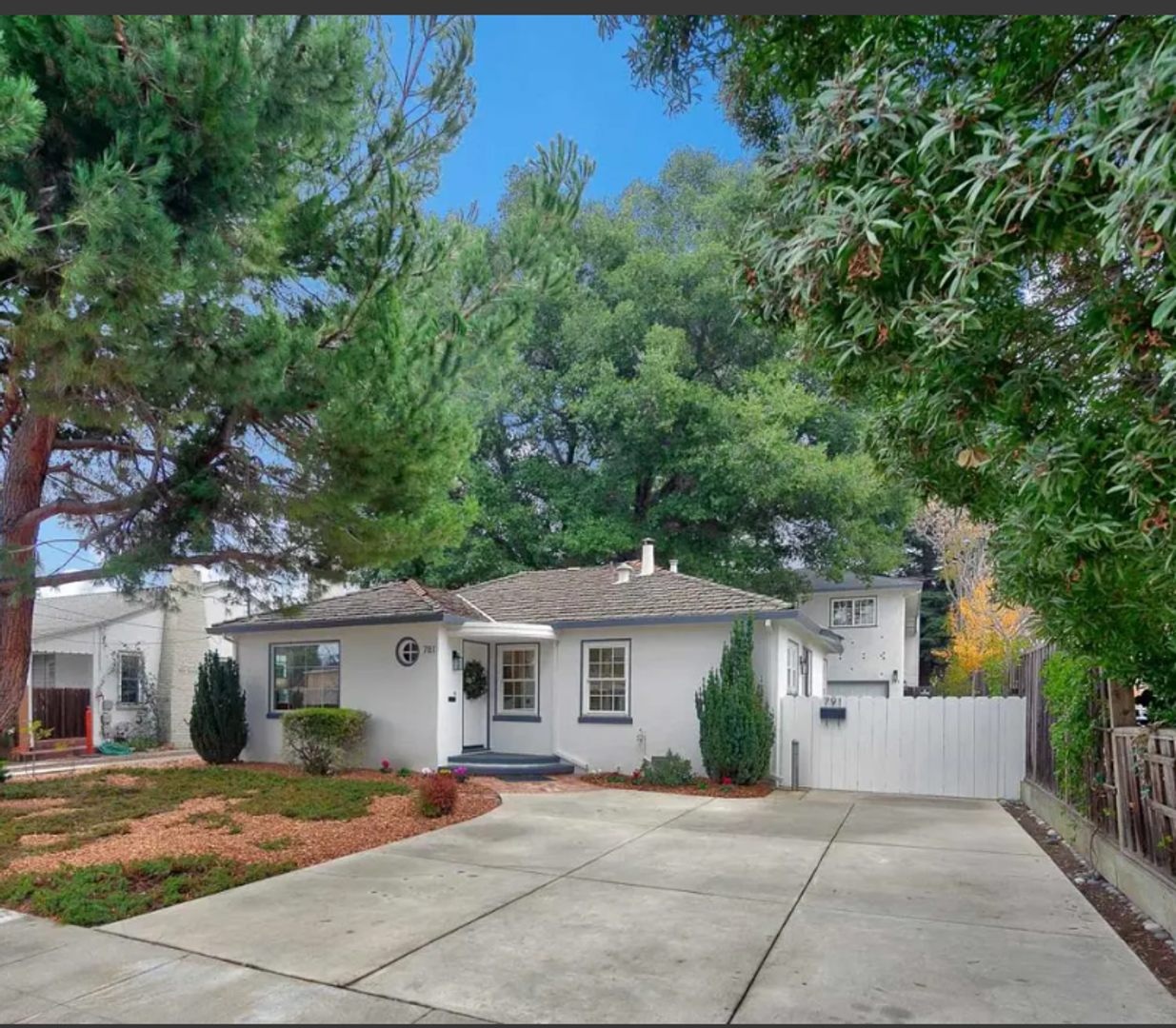 Mountain View House: 781 Palo Alto Ave