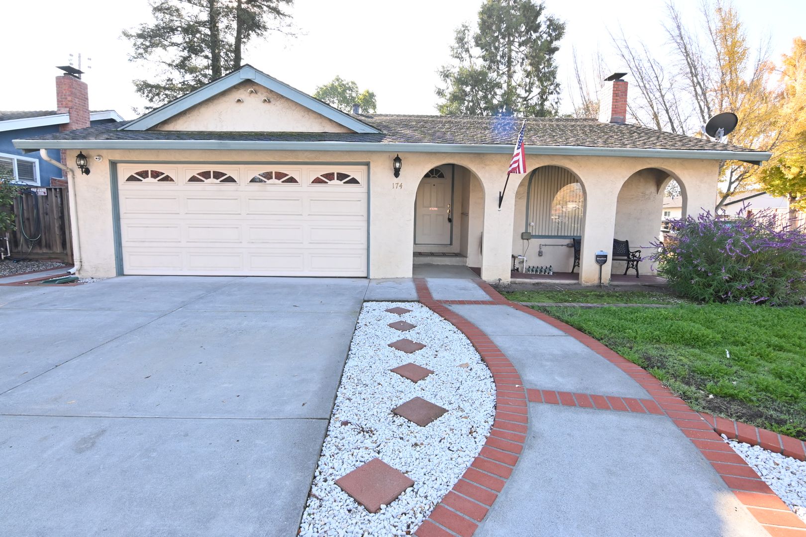 San Jose House: 174 Wyandotte Dr