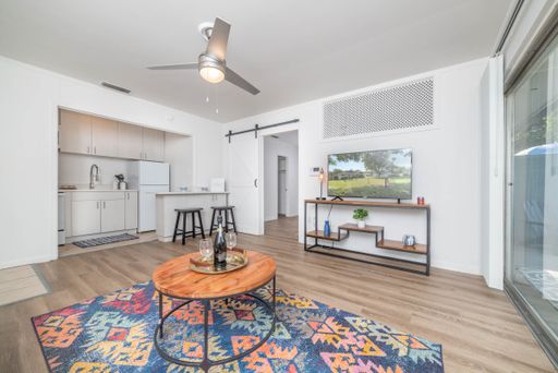 $250 MOVES YOU IN!!! MOVE IN NOW!!! – photo 1