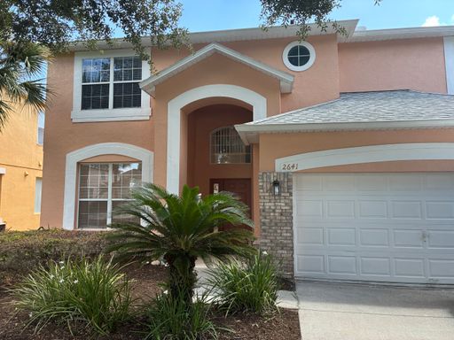 Beautiful Pool Home in Emerald Island – Premium Amenities Included! – photo 1