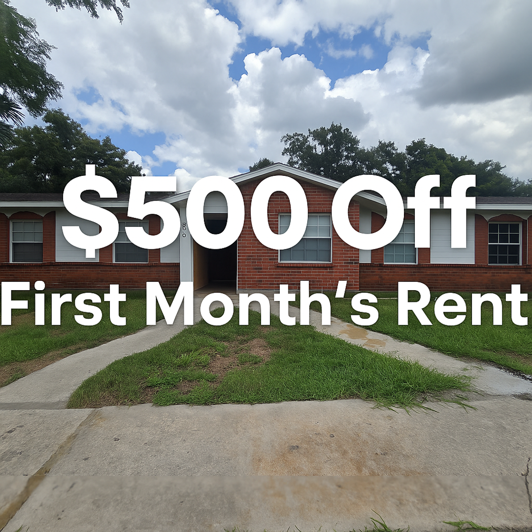 Lakeland Apartment: 423, 429, 503, 507 Duchess Ct