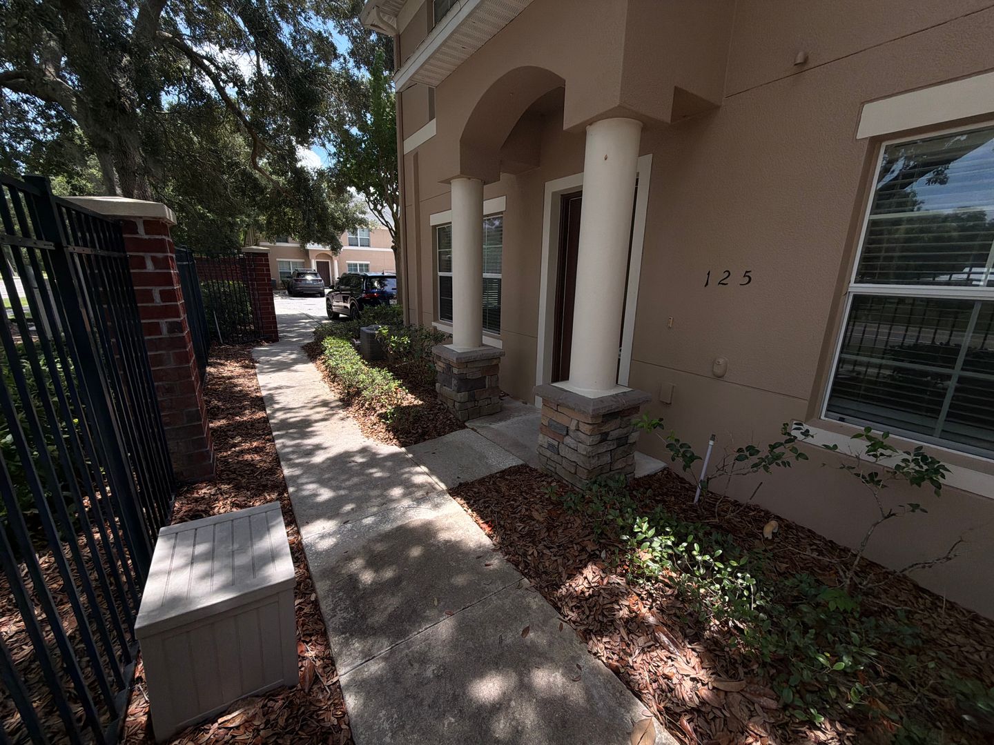 Sanford House: 125 Bel Fiore Cove