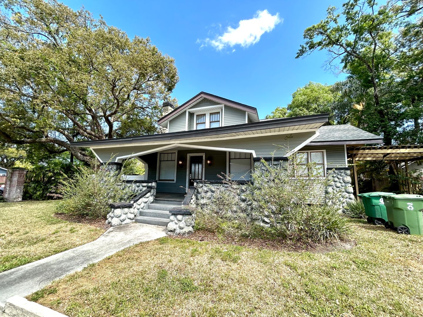 Tampa Apartment: 5309 N Seminole Ave