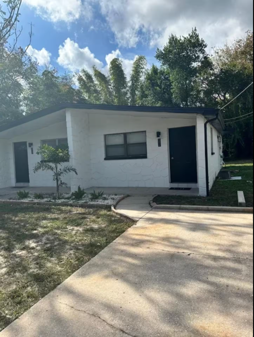 Tampa Apartment: 4209 E Okara Rd