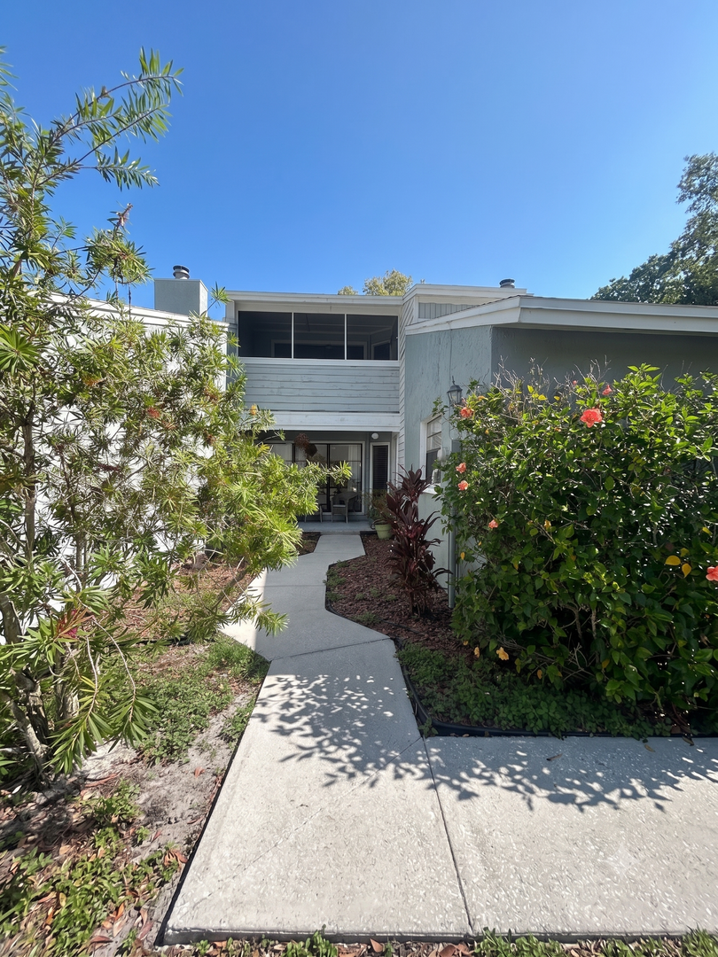 Tampa House: 4001 Rosepointe Ct