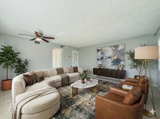 Classic Charm & Unbeatable Location: 1-Bedroom in Downtown DeLand – photo 1