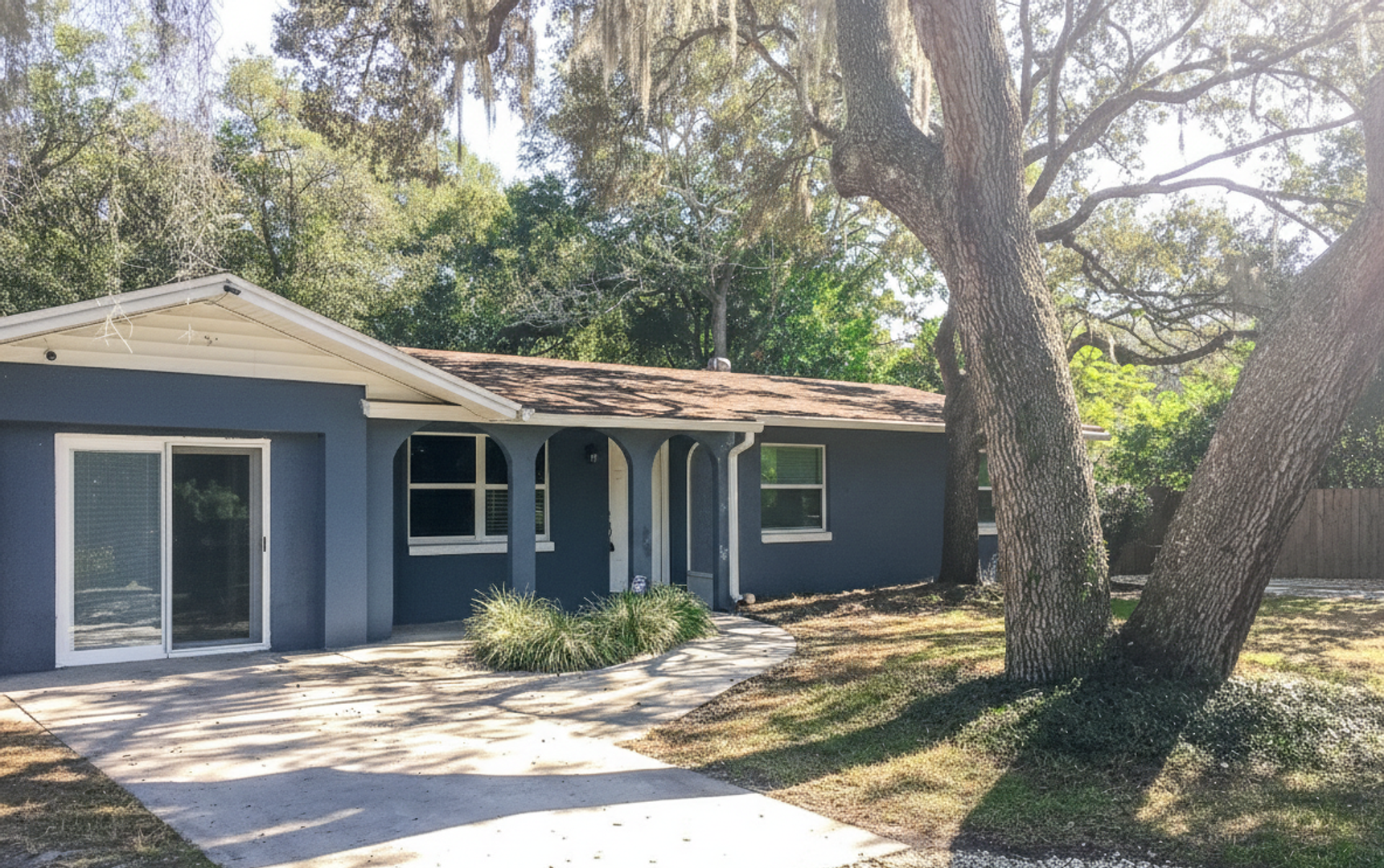 Lake Mary House: 113 N. High Street