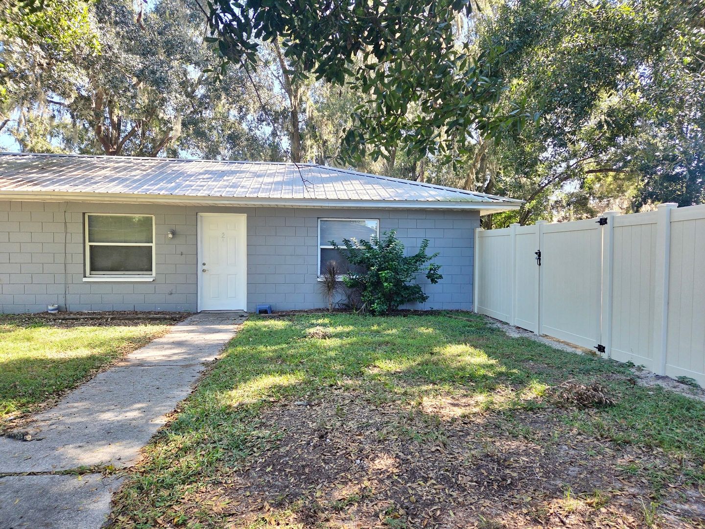 Lakeland House: 3810 Deeson Rd Unit 2