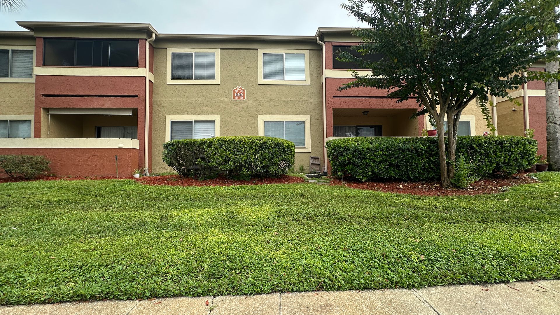 Casselberry House: 666 Kenwick Cir #203