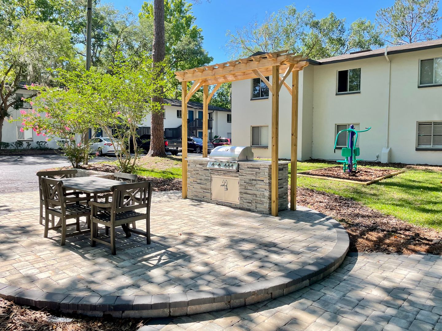 Grill area at Hammocks off Newberry (6 of 8)