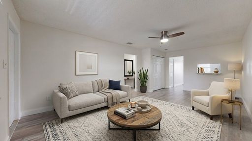 Renovated Two Bedroom Apartment! GREAT LOCATION! GREAT DEAL! – photo 1