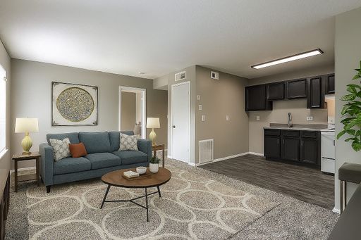 1 bedroom/1bath AVAILABLE NOW! – photo 1