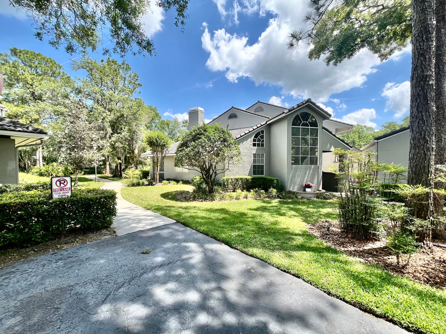 Longwood Condo: 3970 Lancashire Ln