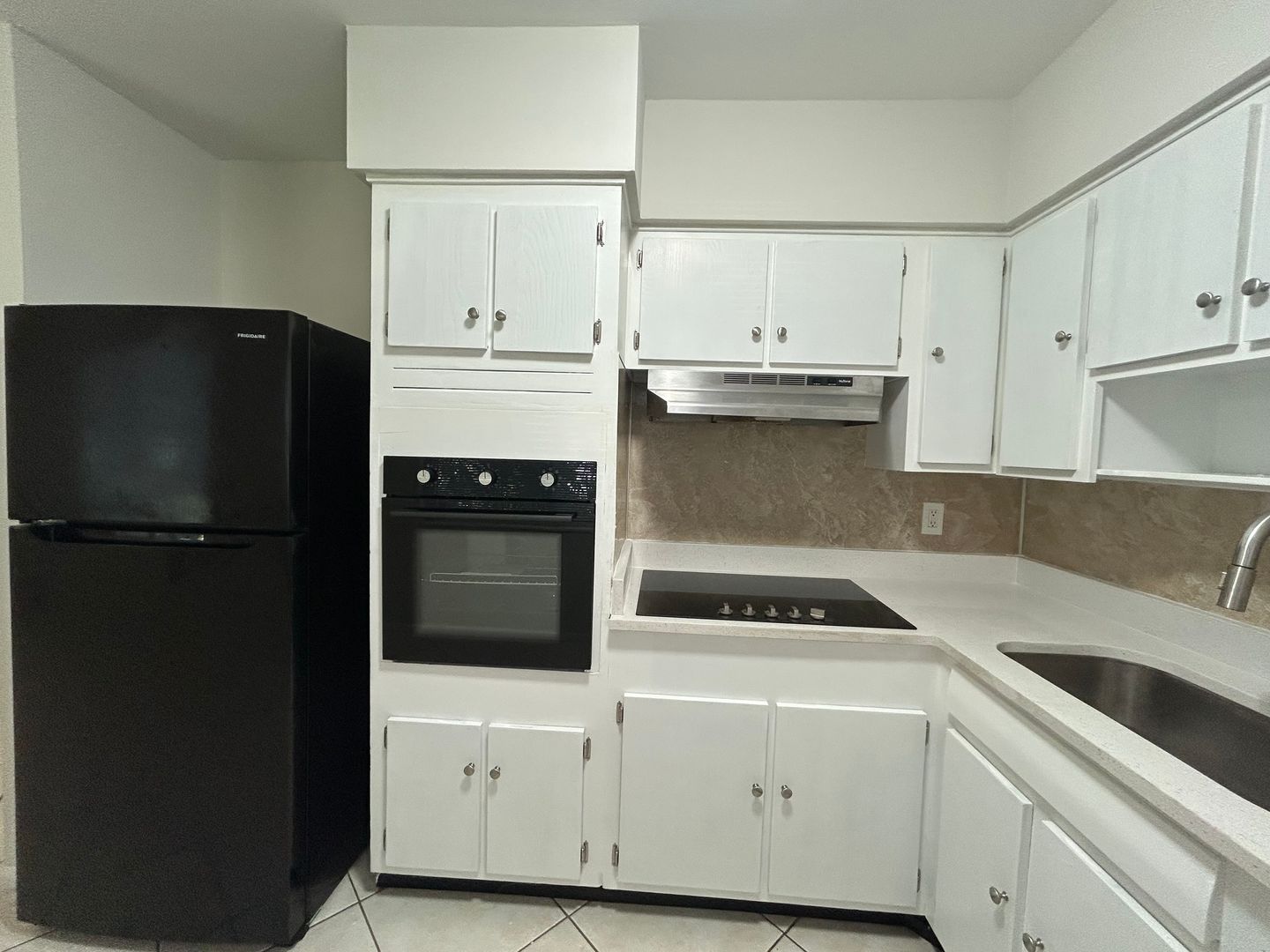 Saint Petersburg Apartment: 630 73 N Ave